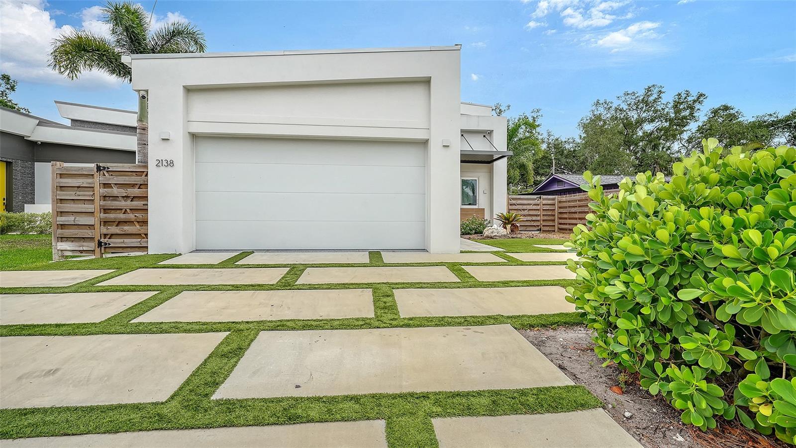 2138 Hawthorne, Sarasota, FL 34239