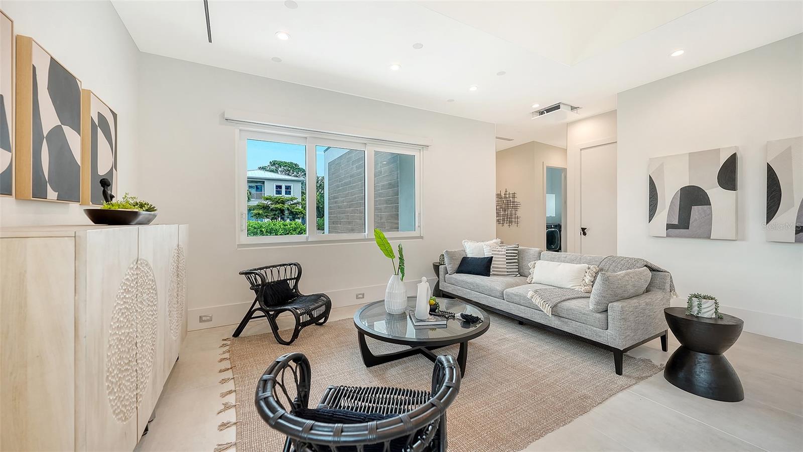 2138 Hawthorne, Sarasota, FL 34239