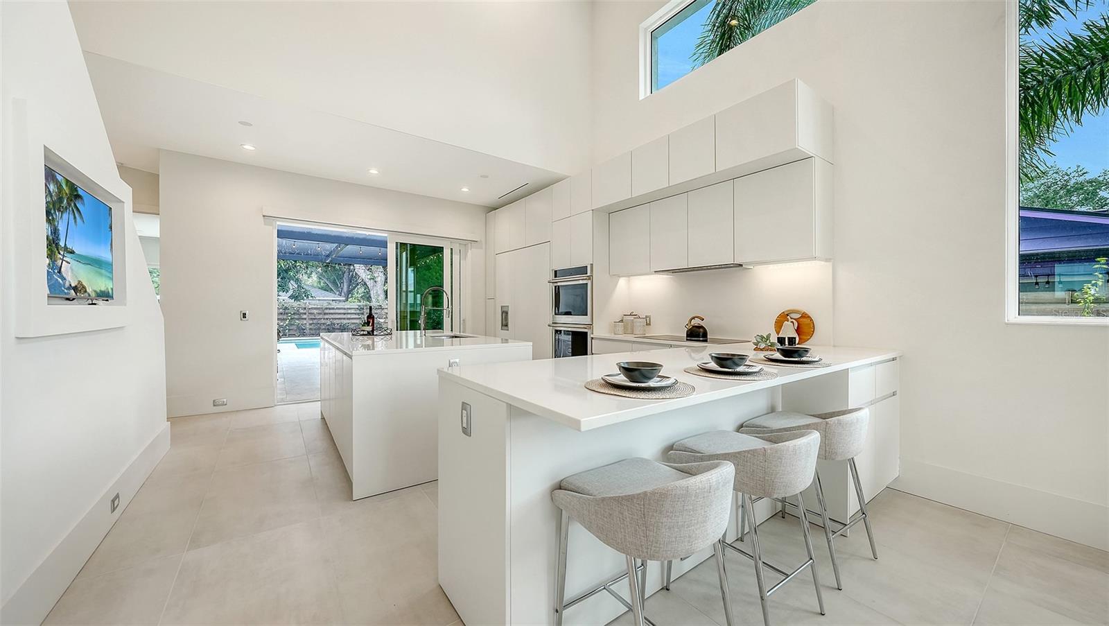 2138 Hawthorne, Sarasota, FL 34239