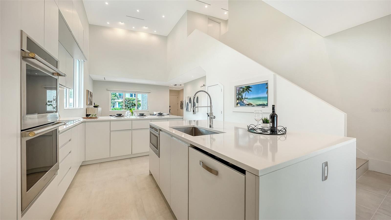 2138 Hawthorne, Sarasota, FL 34239