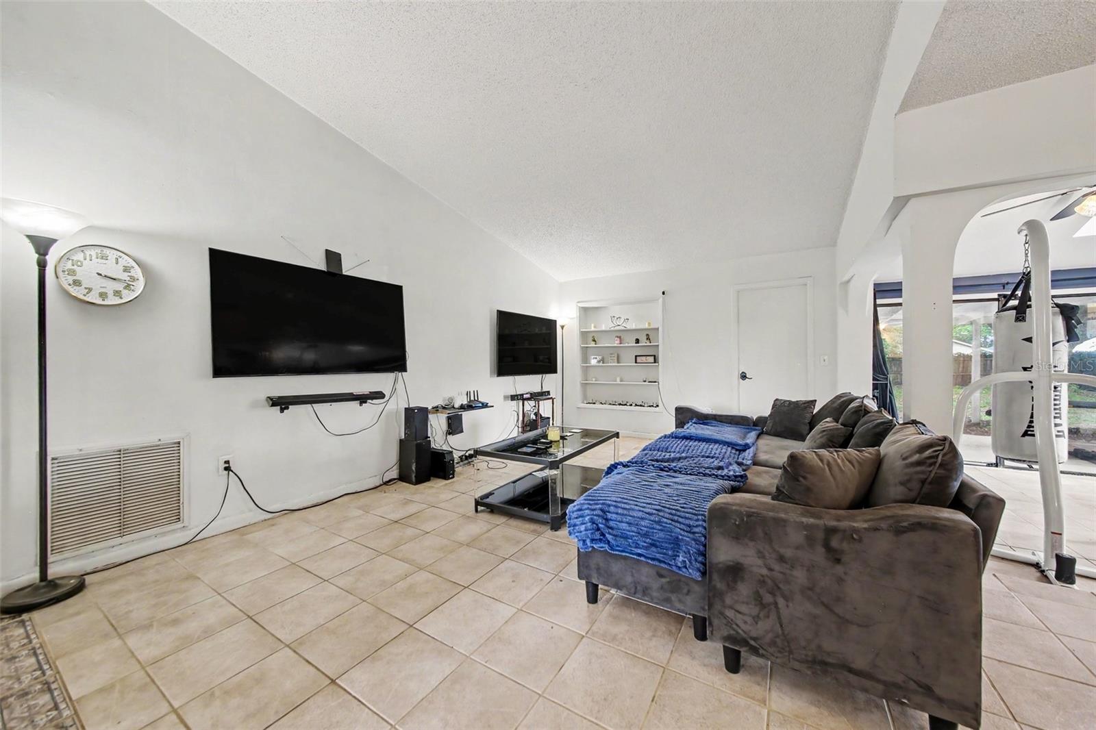 2008 Houndslake, Winter Park, FL 32792