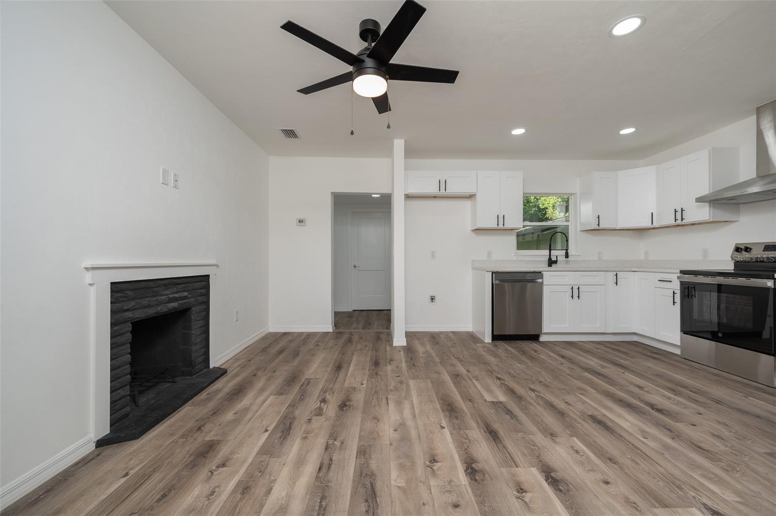 1935 33rd, Gainesville, FL 32605