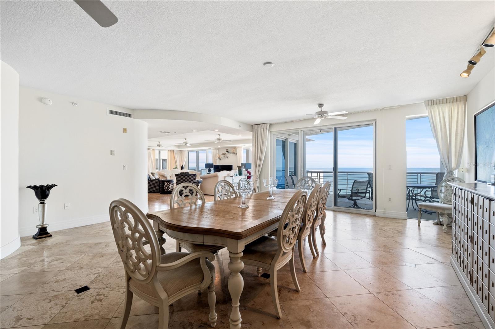 1350 Gulf Unit 901, Clearwater Beach, FL 33767