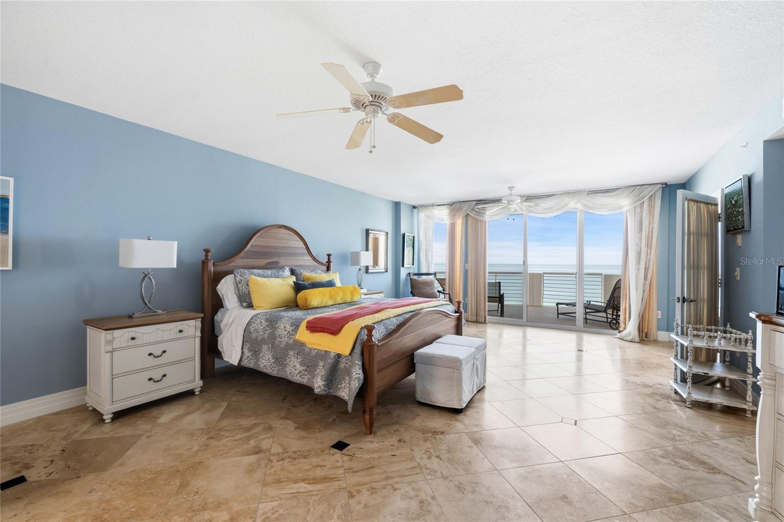 1350 Gulf Unit 901, Clearwater Beach, FL 33767