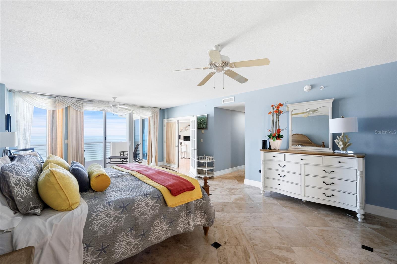 1350 Gulf Unit 901, Clearwater Beach, FL 33767