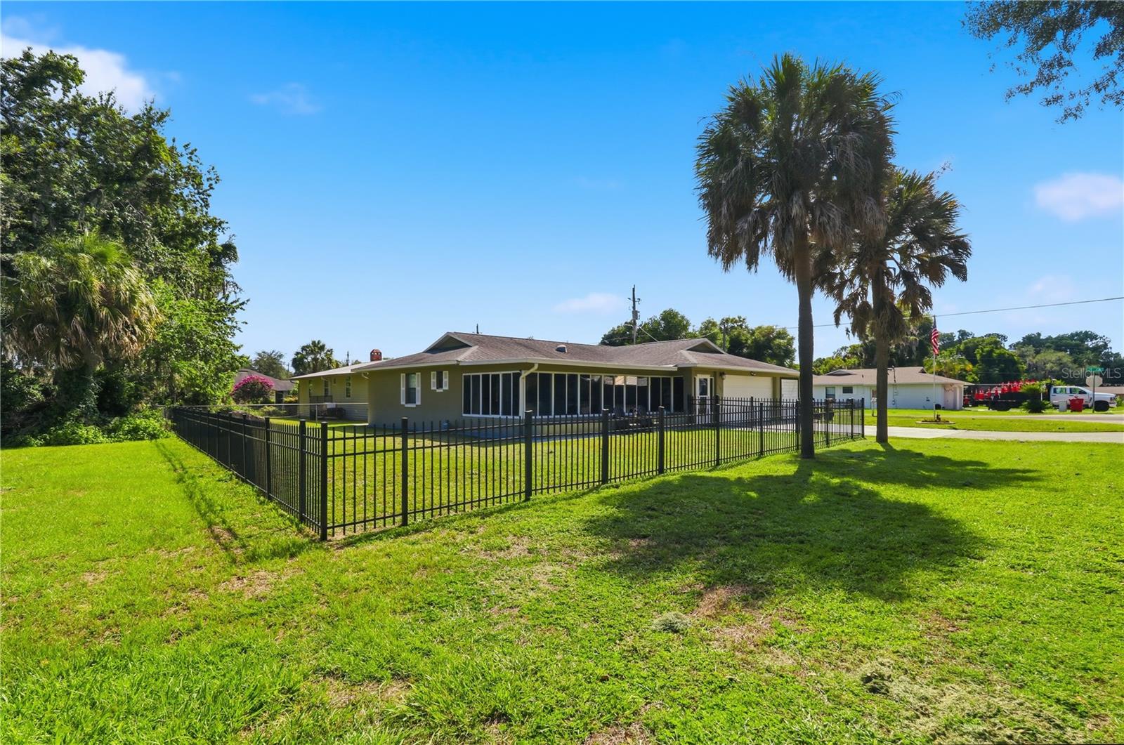1381 Cr 446a, Lake Panasoffkee, FL 33538