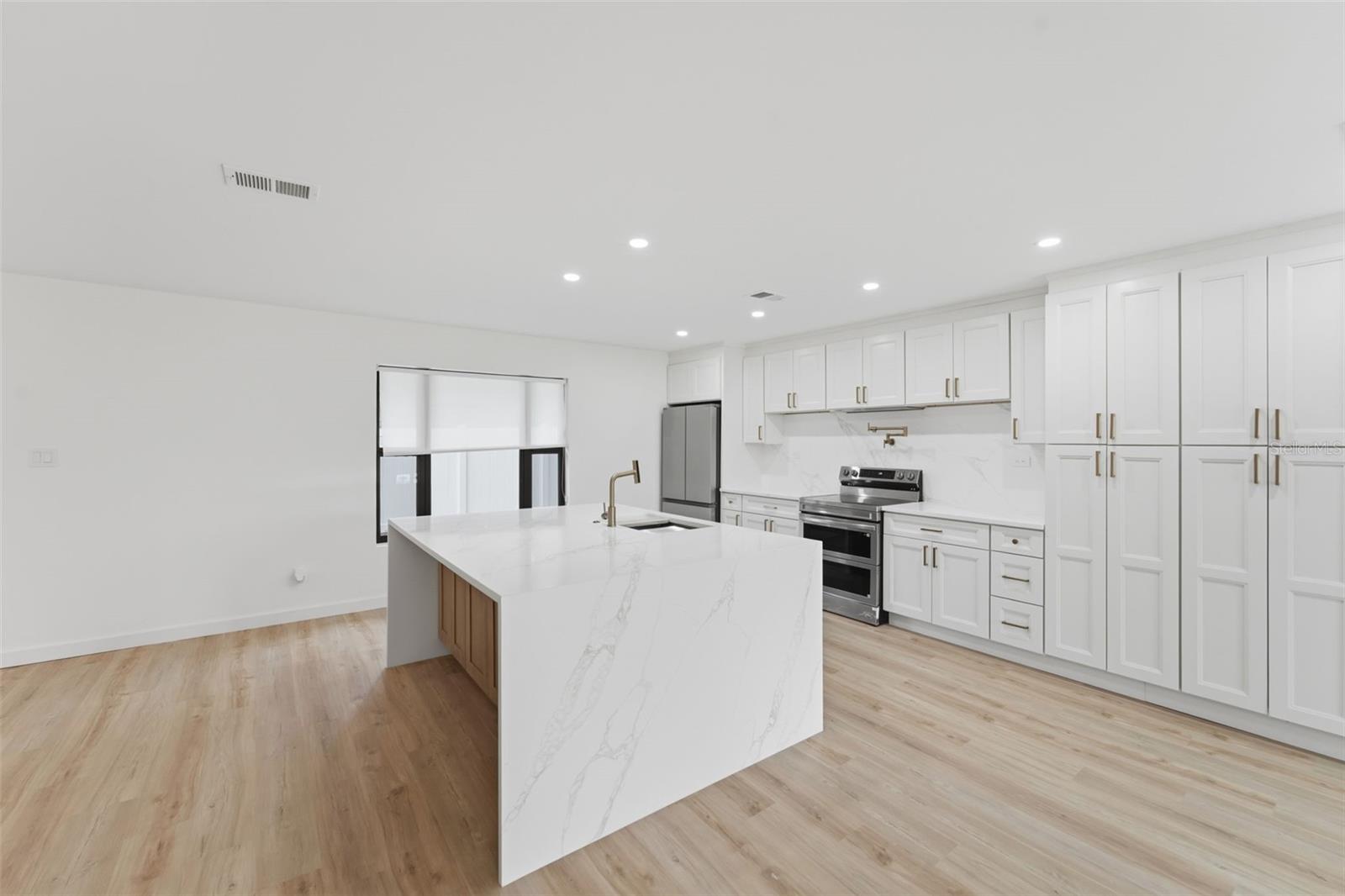 107 High, Lake Mary, FL 32746