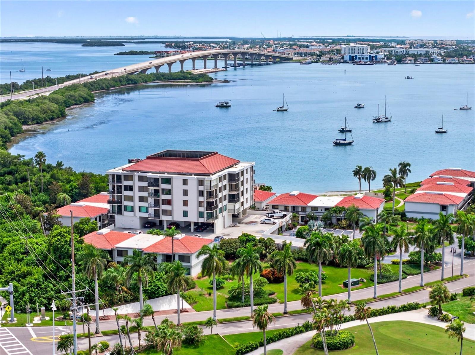 6365 Bahia del Mar Unit 106, St Petersburg, FL 33715