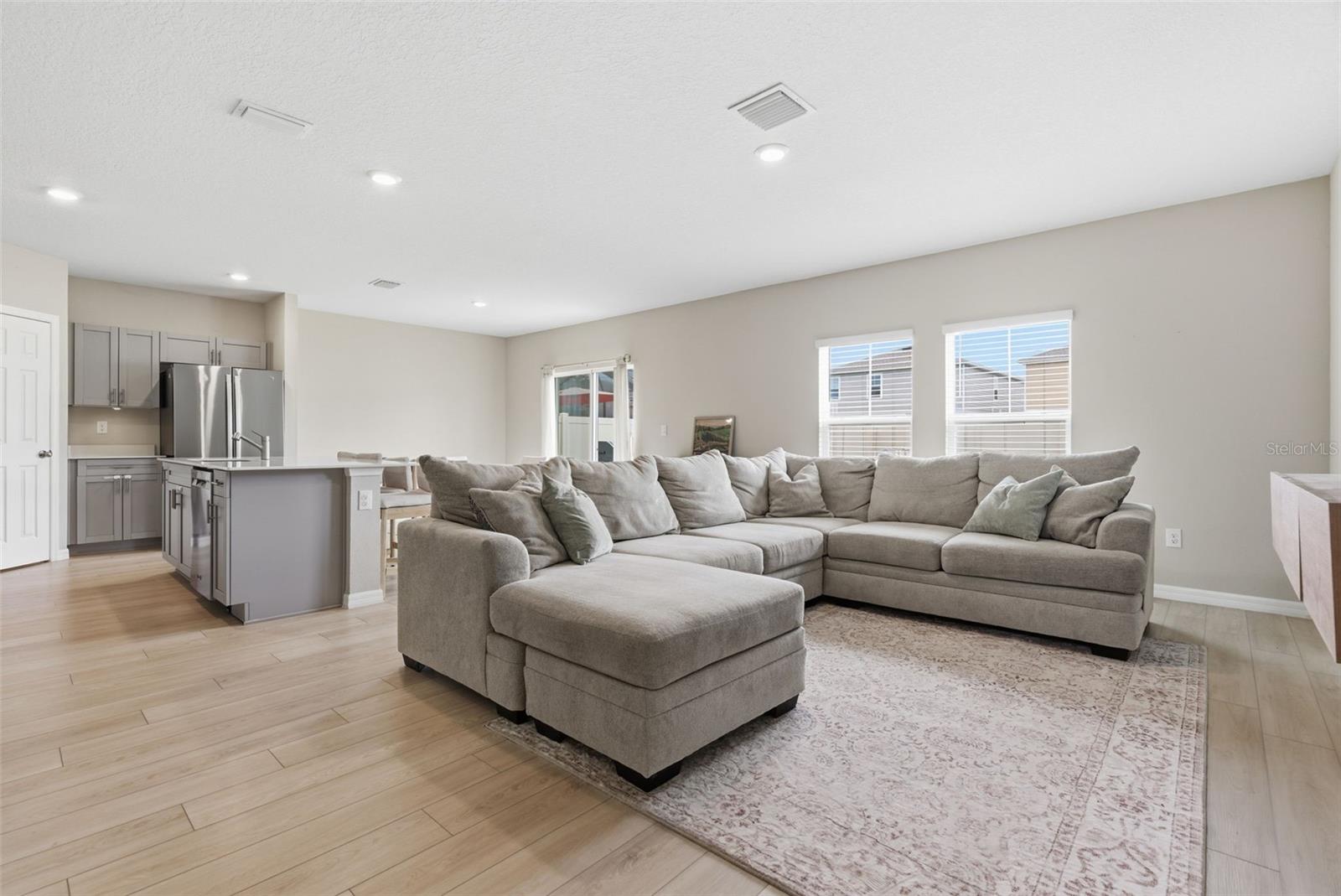 12950 Pasture Woods, Lithia, FL 33547
