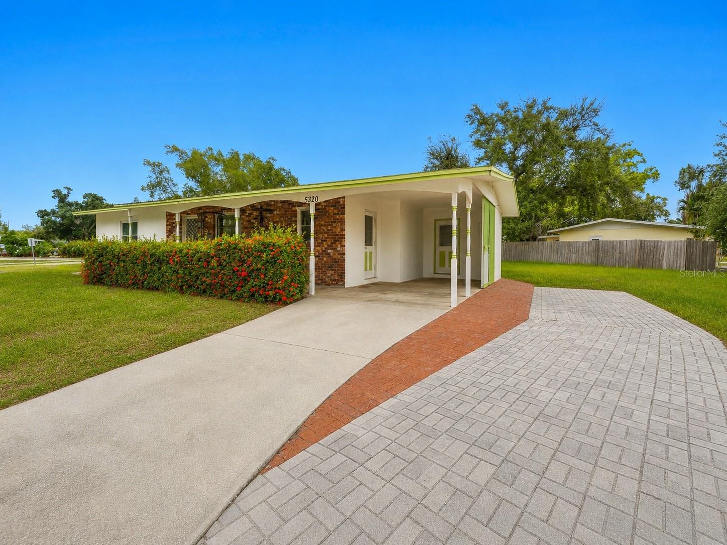 5320 41st, Bradenton, FL 34209