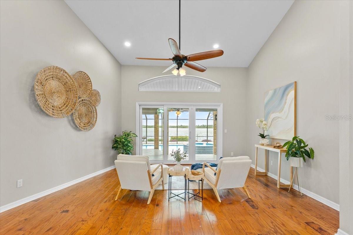 1589 Mary, Tarpon Springs, FL 34689