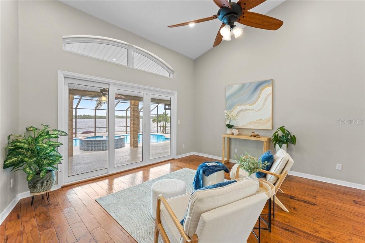 1589 Mary, Tarpon Springs, FL 34689
