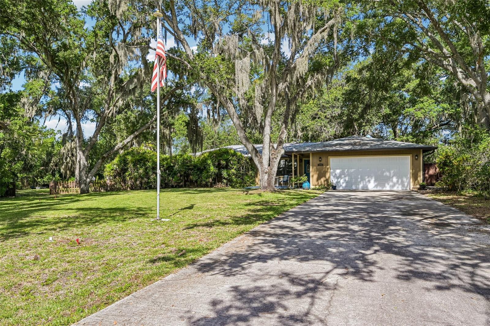 3304 Swaan, Sarasota, FL 34235