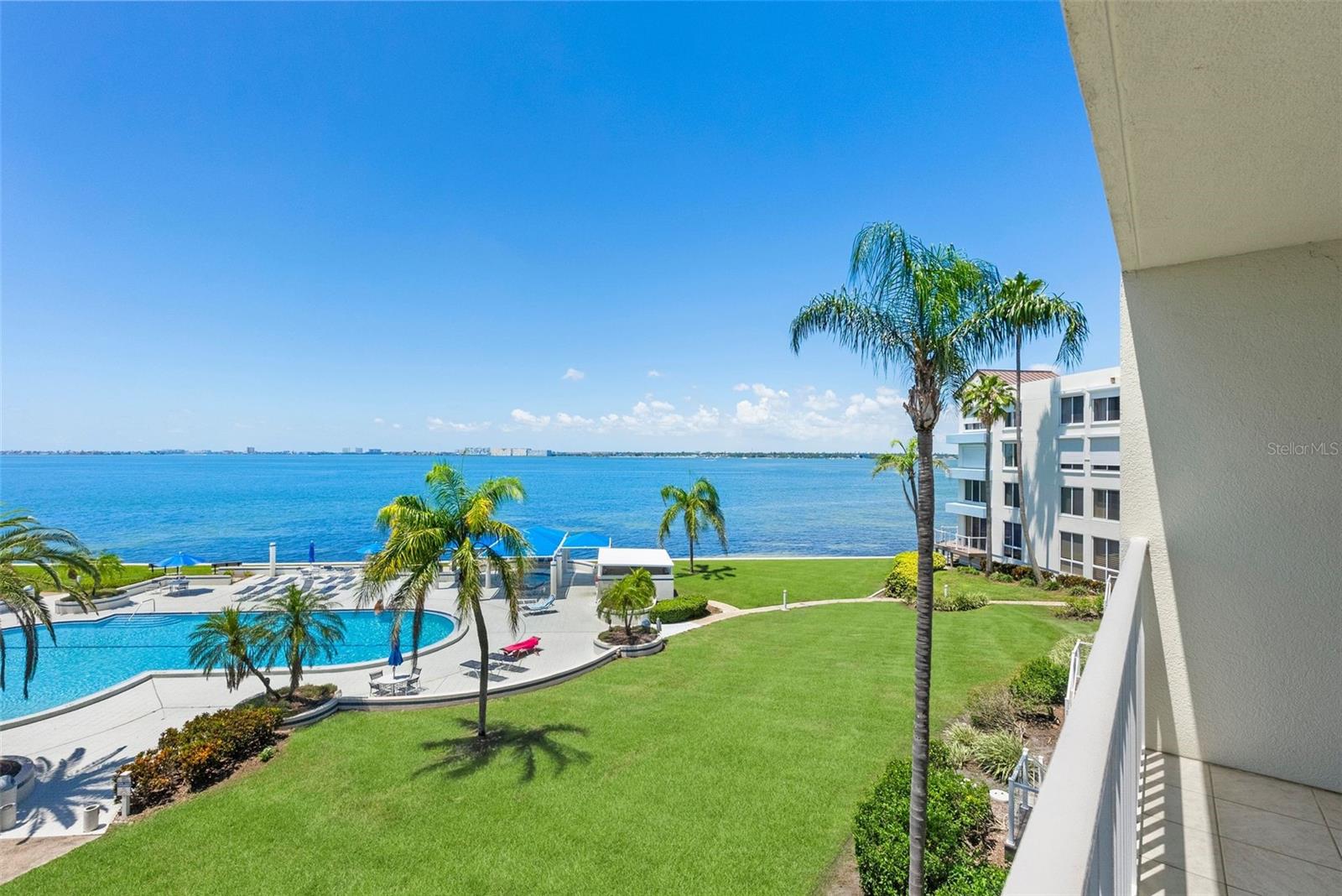5155 Isla Key Unit 304, St Petersburg, FL 33715