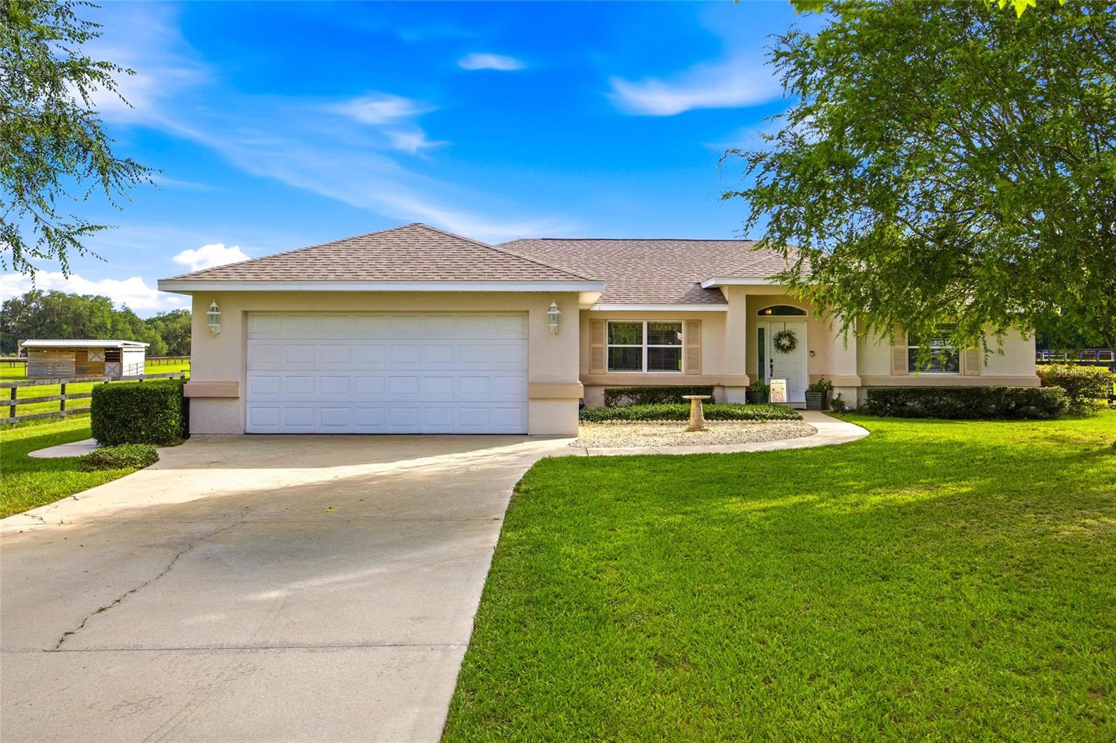 19630 15th, Morriston, FL 32668