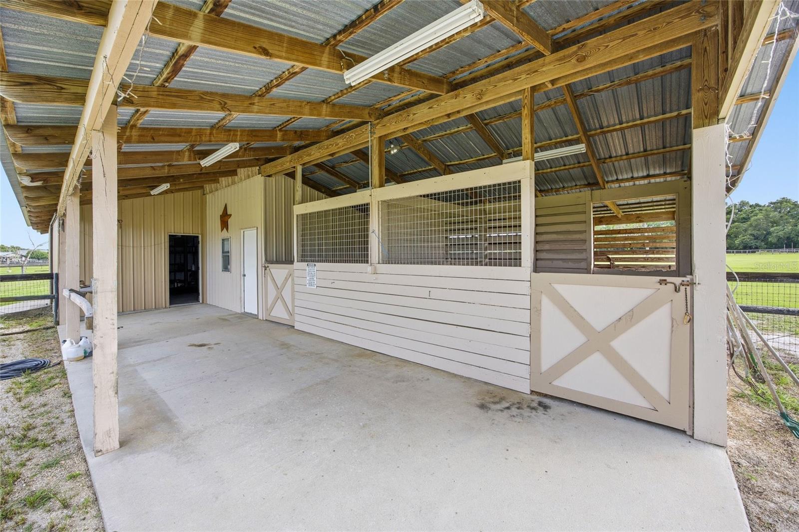 19630 15th, Morriston, FL 32668