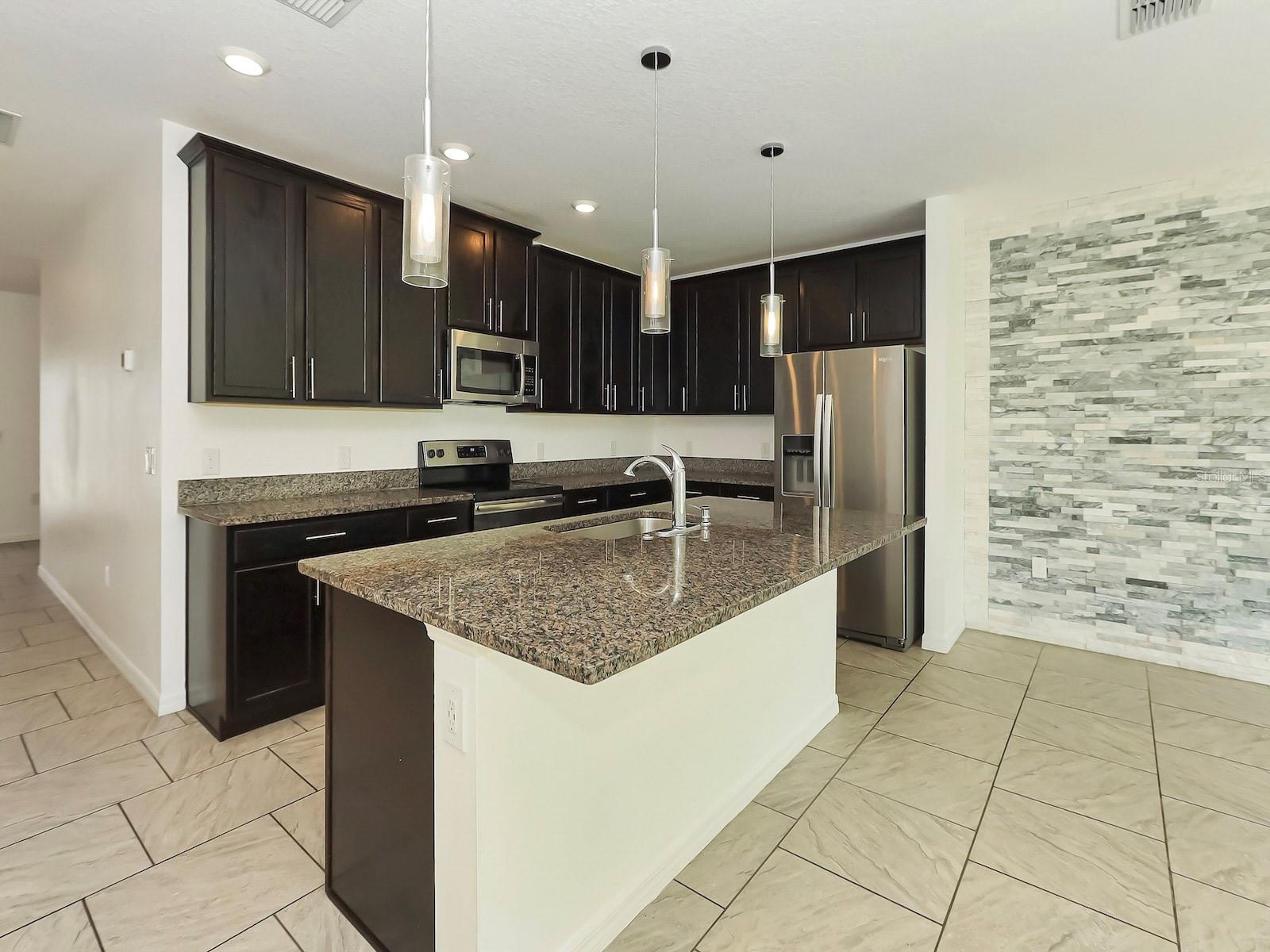 2919 Parkfield, St Cloud, FL 34772