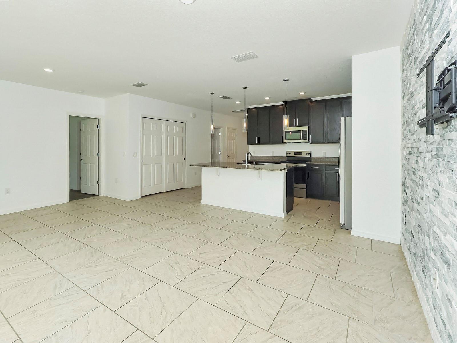 2919 Parkfield, St Cloud, FL 34772