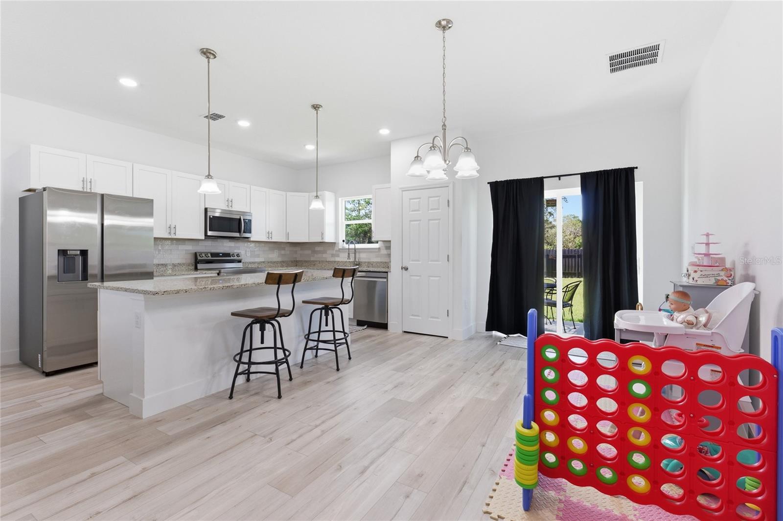 14 Fisher, Ocklawaha, FL 32179