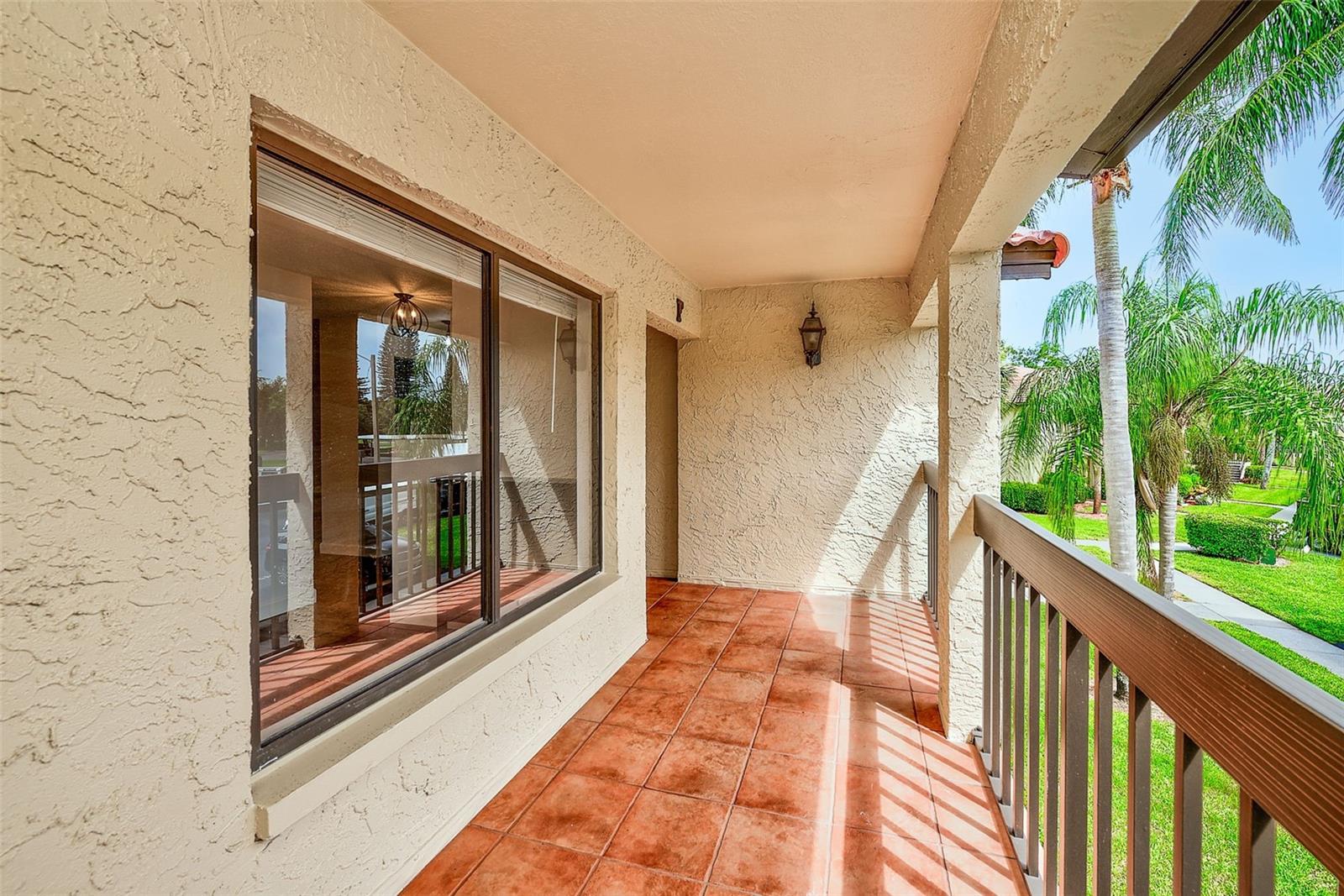 1801 Lake Unit 10f, Palm Harbor, FL 34685