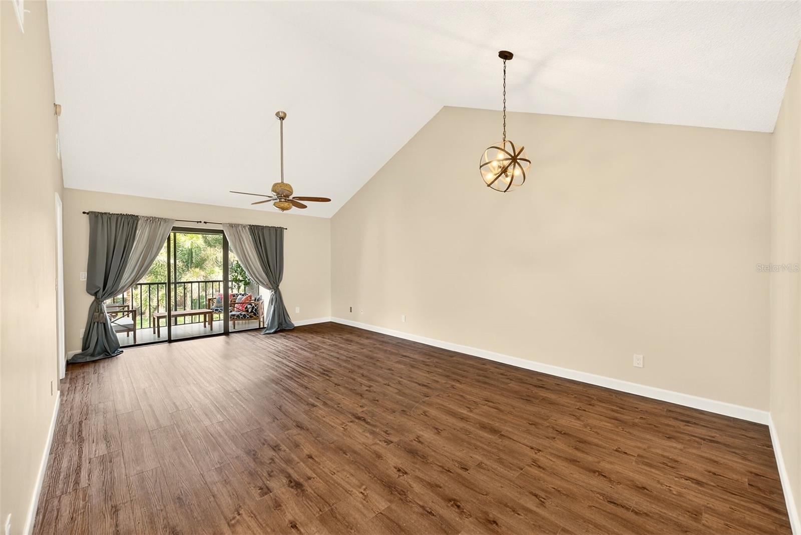 1801 Lake Unit 10f, Palm Harbor, FL 34685