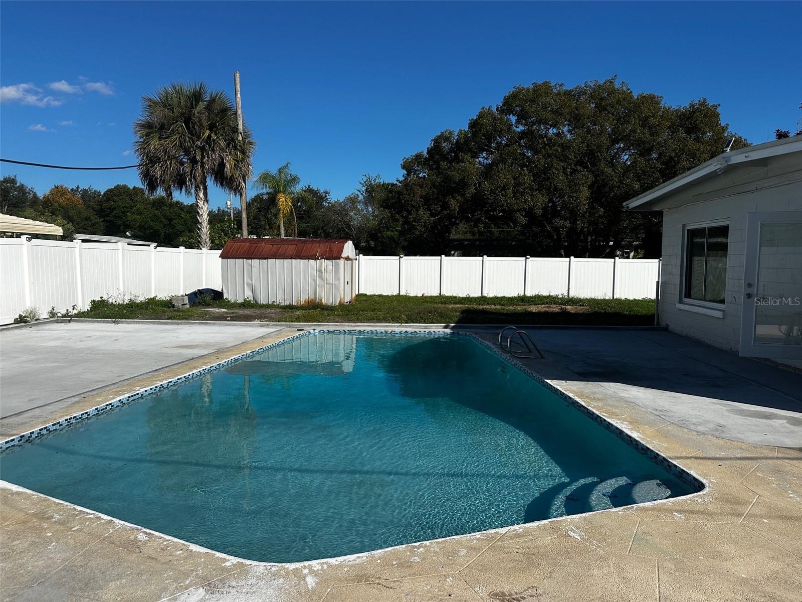 156 Pinecrest Dr, Sanford, FL 32773