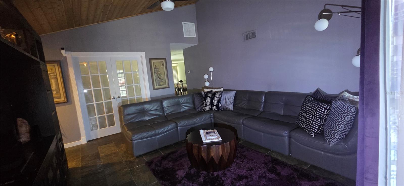 221 Dade, Sarasota, FL 34232