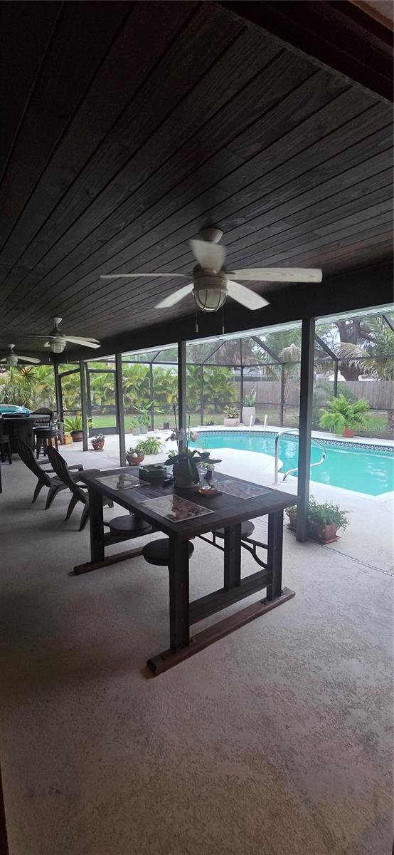 221 Dade, Sarasota, FL 34232