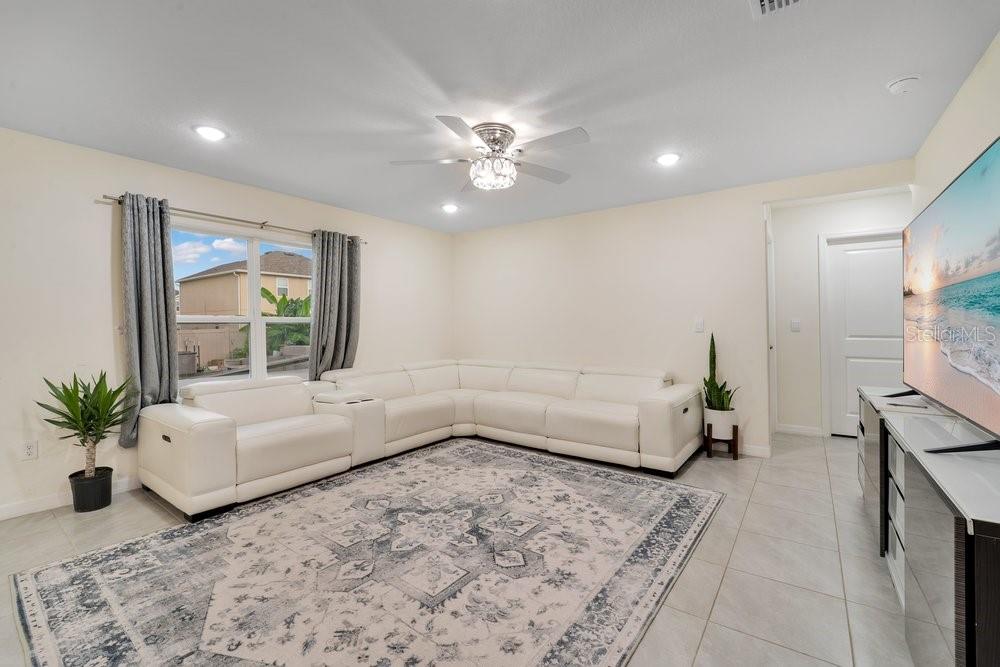 35704 Doveland, Zephyrhills, FL 33541