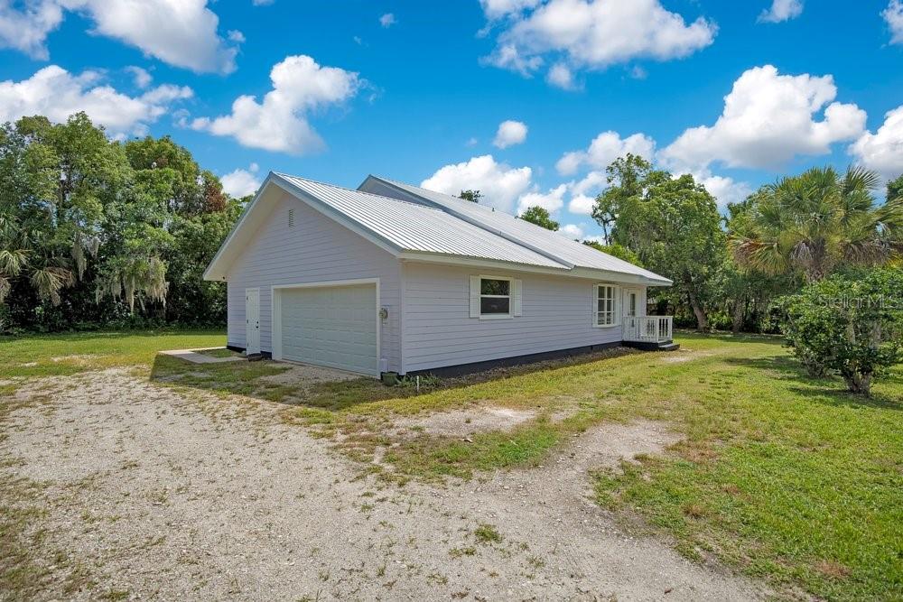 110 Washington, Deland, FL 32720