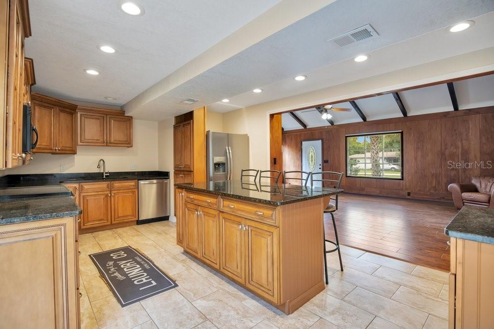 110 Washington, Deland, FL 32720