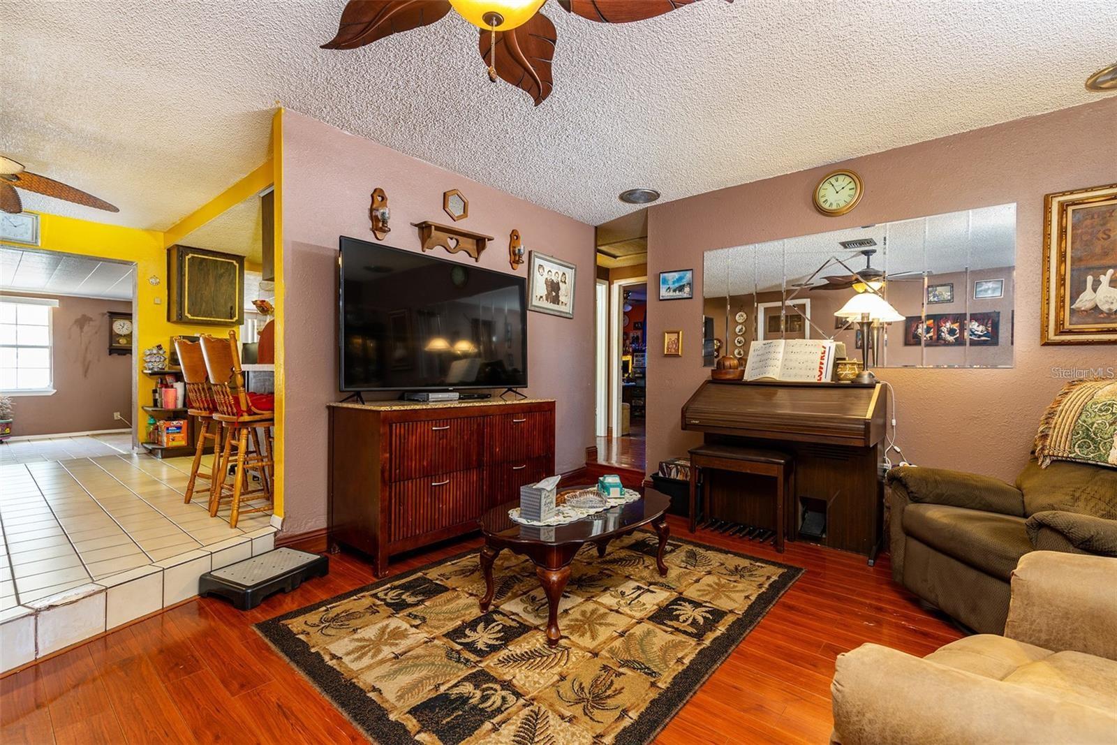 12095 102nd, Seminole, FL 33778