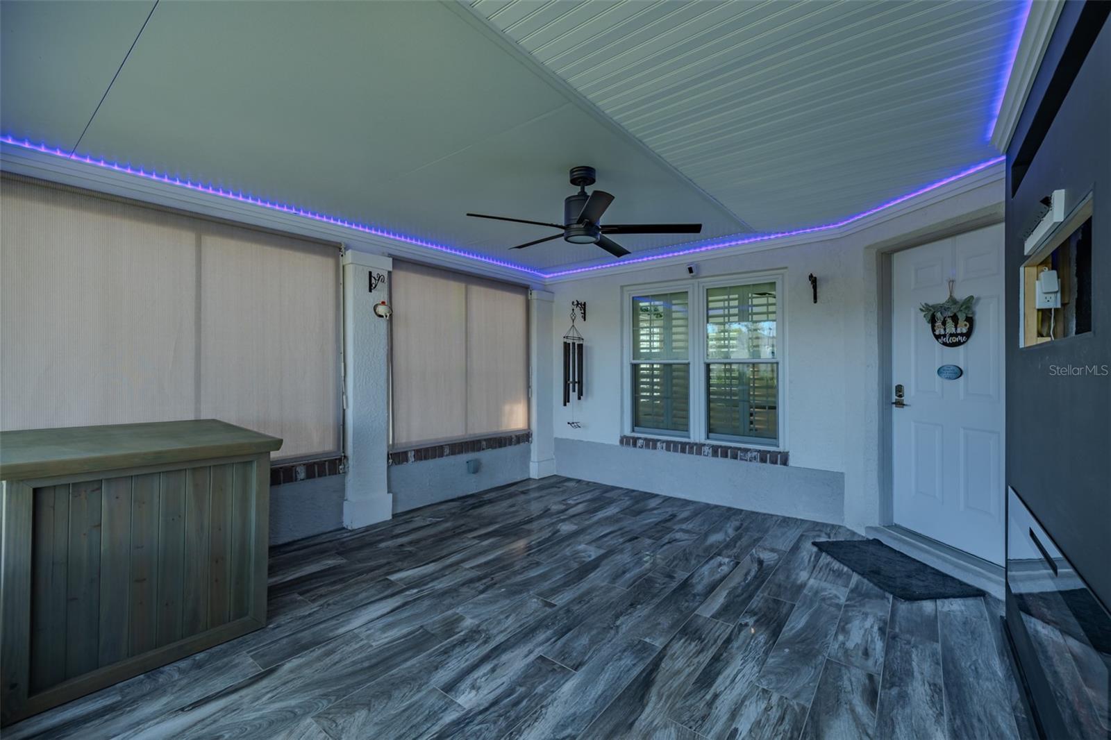 911 Golfview Woods, Sun City Center, FL 33573