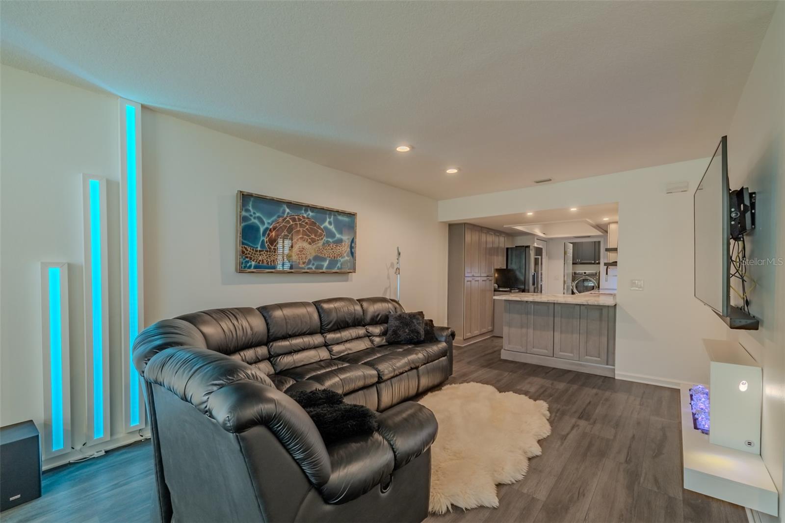 911 Golfview Woods, Sun City Center, FL 33573