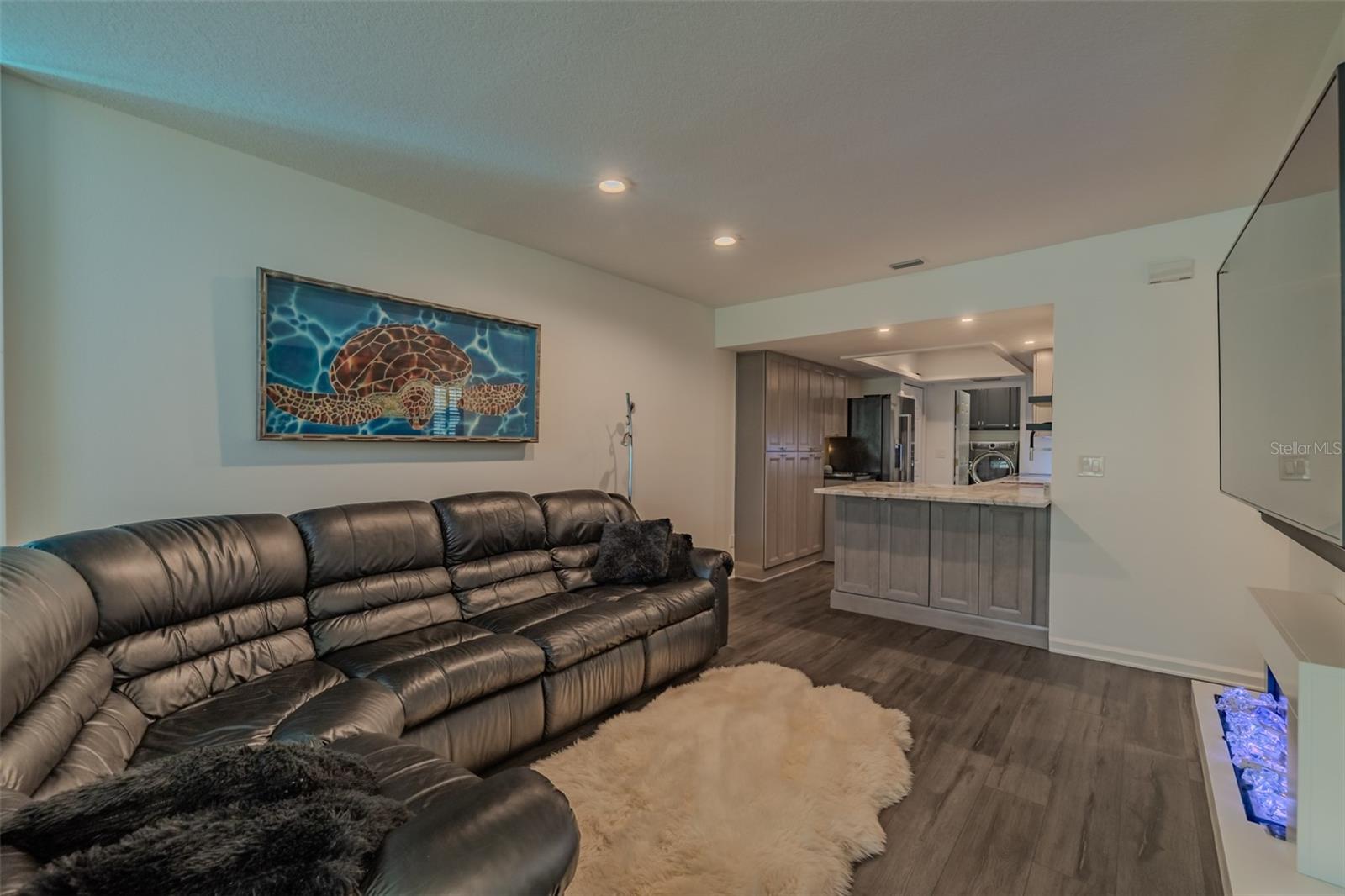 911 Golfview Woods, Sun City Center, FL 33573