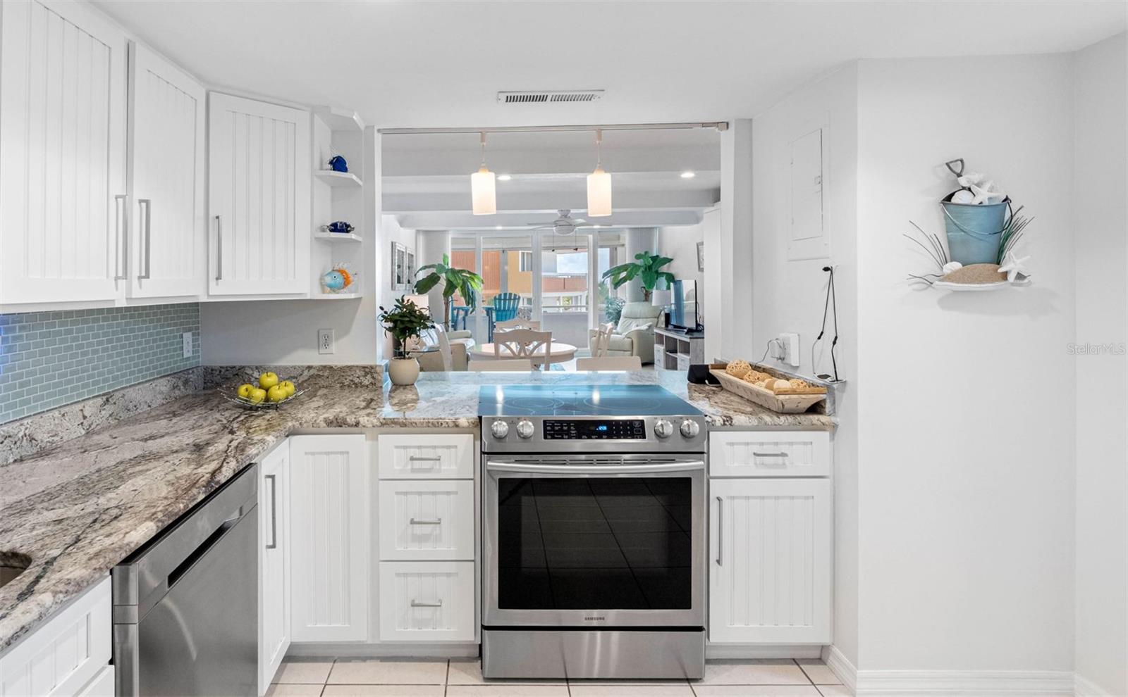 17920 Gulf Unit 302, Redington Shores, FL 33708