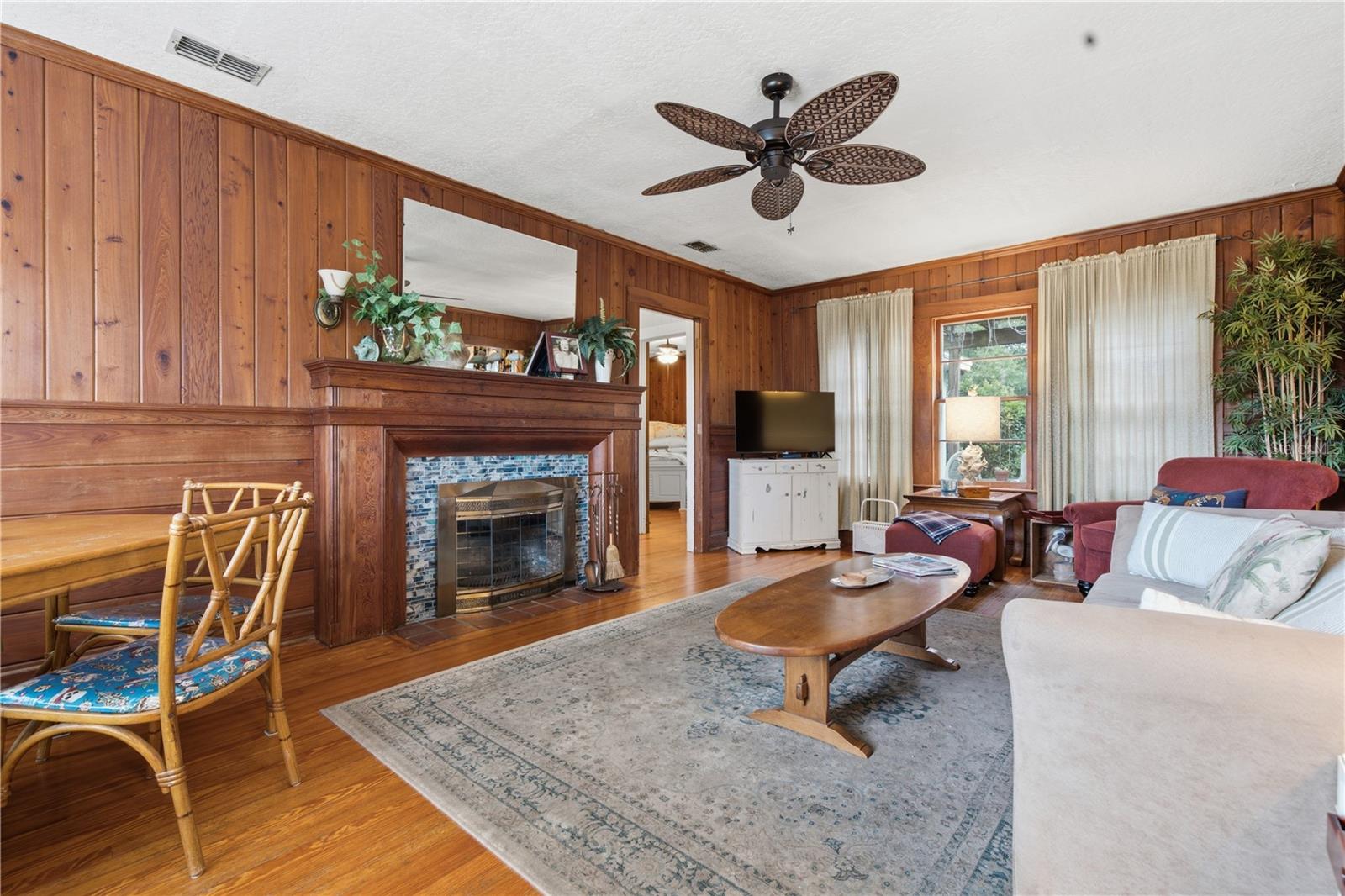 411 48th, Bradenton, FL 34209