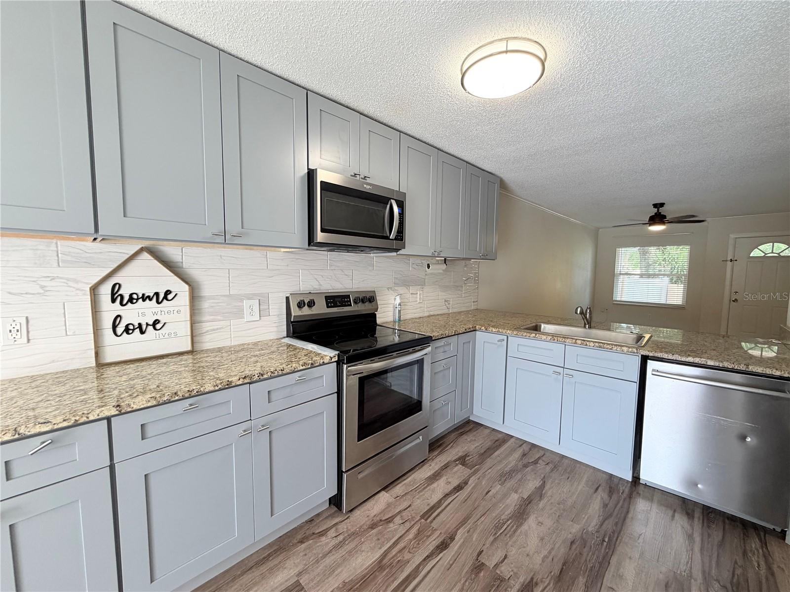 1128 Sophie, Orlando, FL 32828
