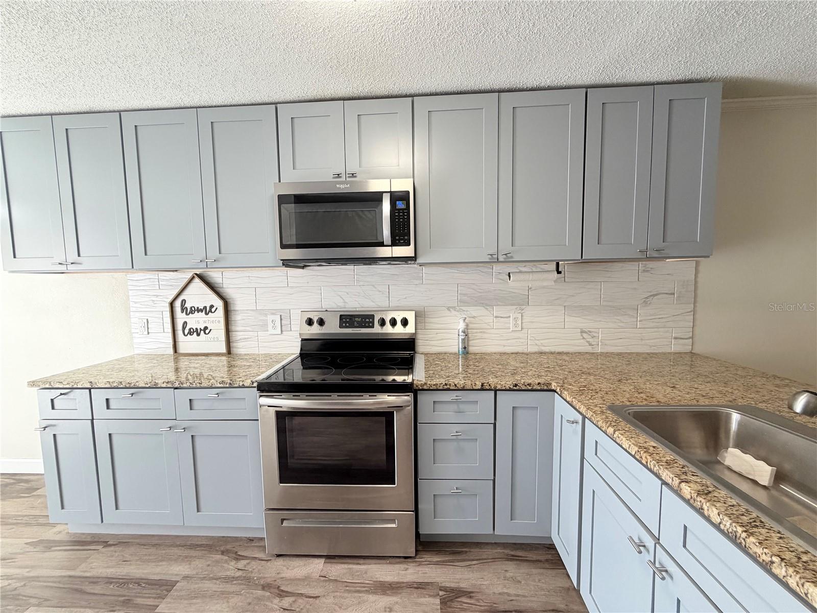 1128 Sophie, Orlando, FL 32828