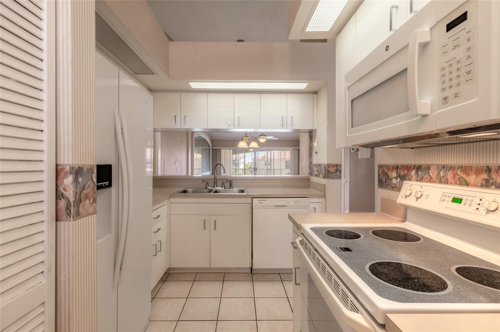 407 Bouchelle Unit 303, New Smyrna Beach, FL 32169
