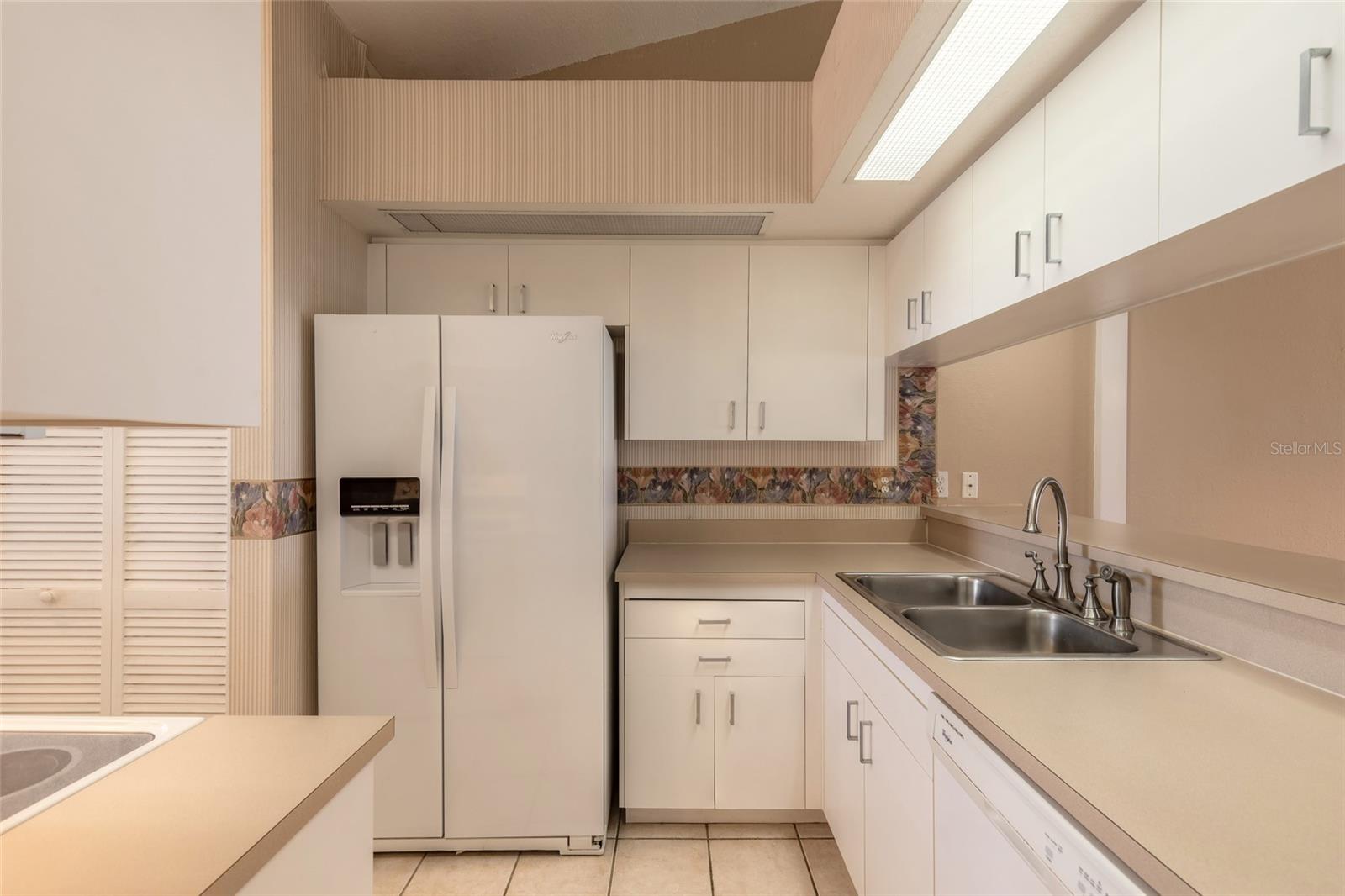 407 Bouchelle Unit 303, New Smyrna Beach, FL 32169