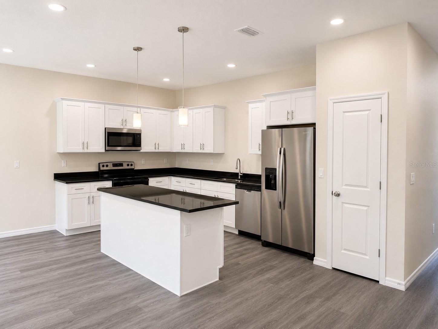 4347 Cambio Gardens, Tampa, FL 33610