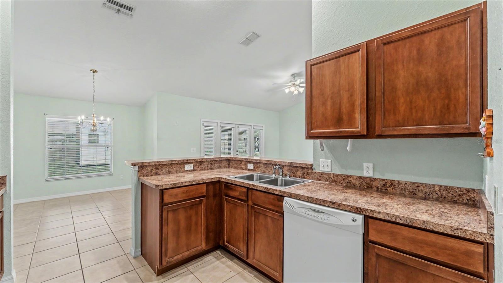 265 Majestic Gardens, Winter Haven, FL 33880
