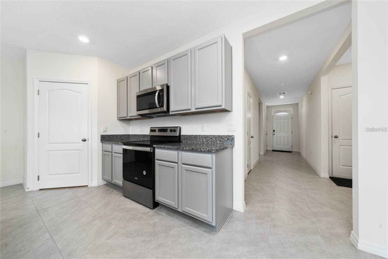 1213 Red Hill, Davenport, FL 33837