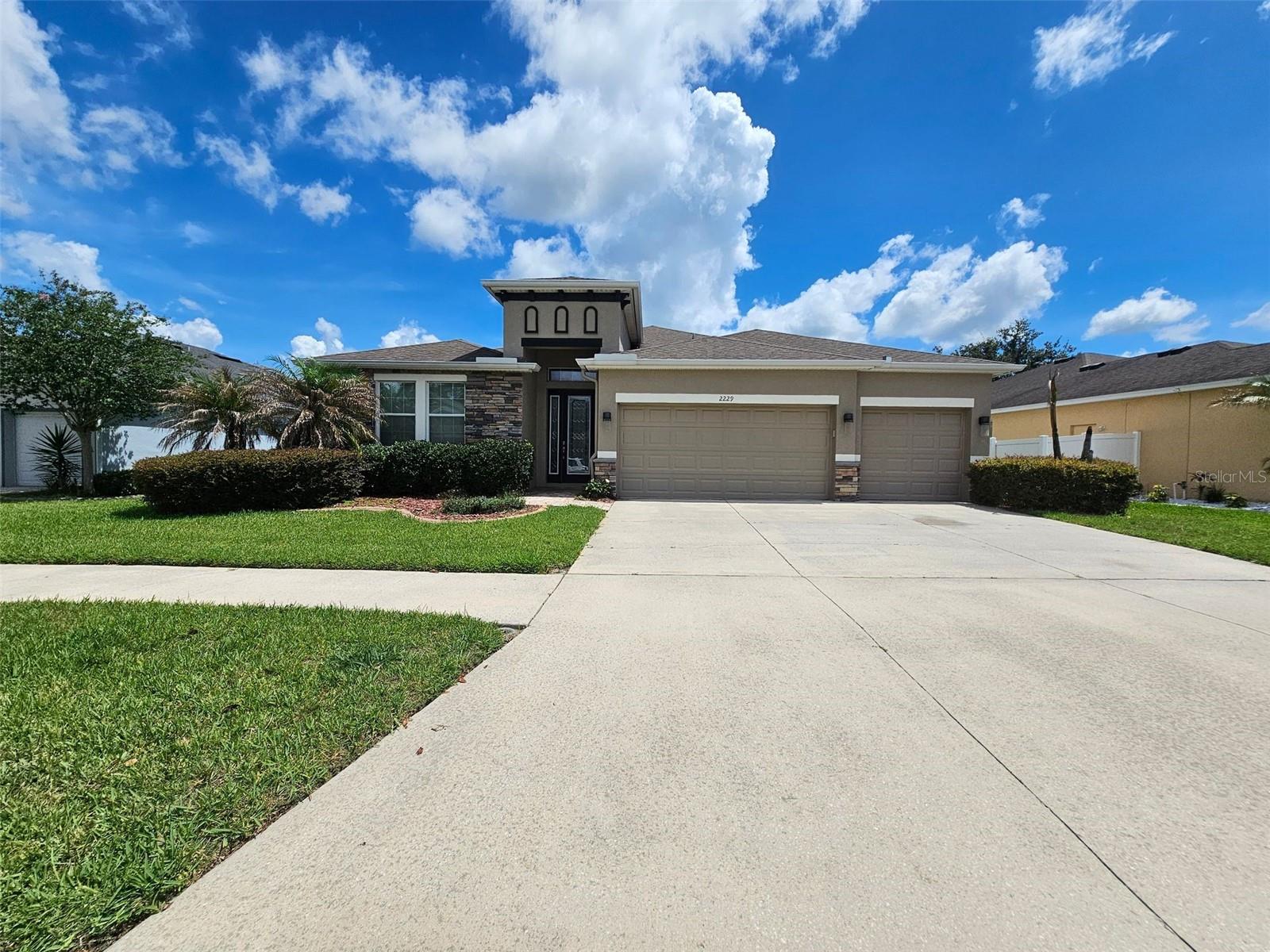 2229 Valterra Vista, Valrico, FL 33594