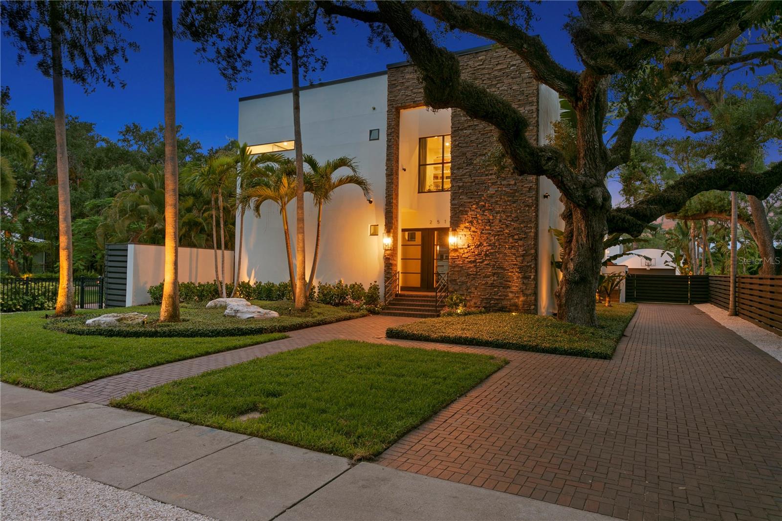 2515 Shell Point, Tampa, FL 33611