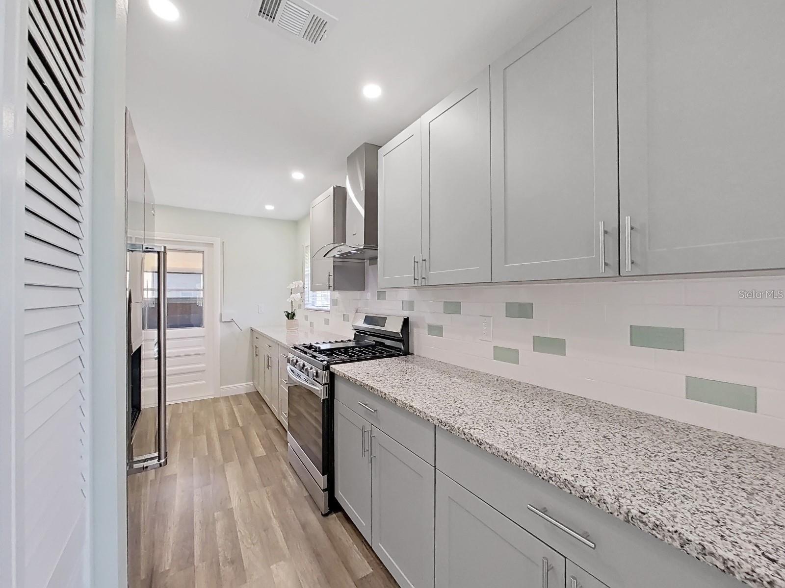 5973 Terrace Park Unit 311, St Petersburg, FL 33709