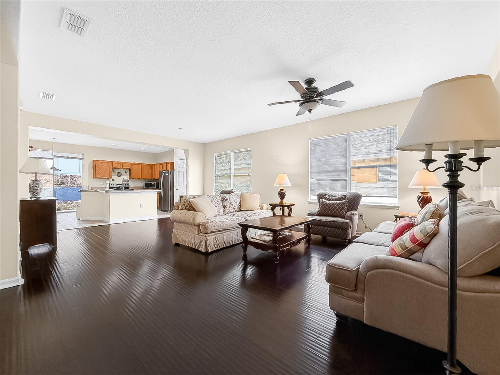 25143 Chipshot, Sorrento, FL 32776