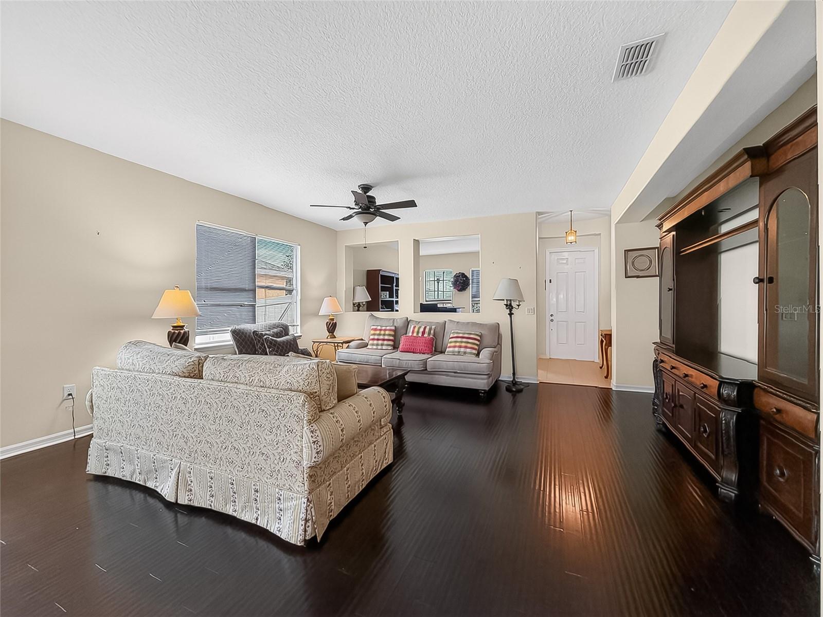 25143 Chipshot, Sorrento, FL 32776