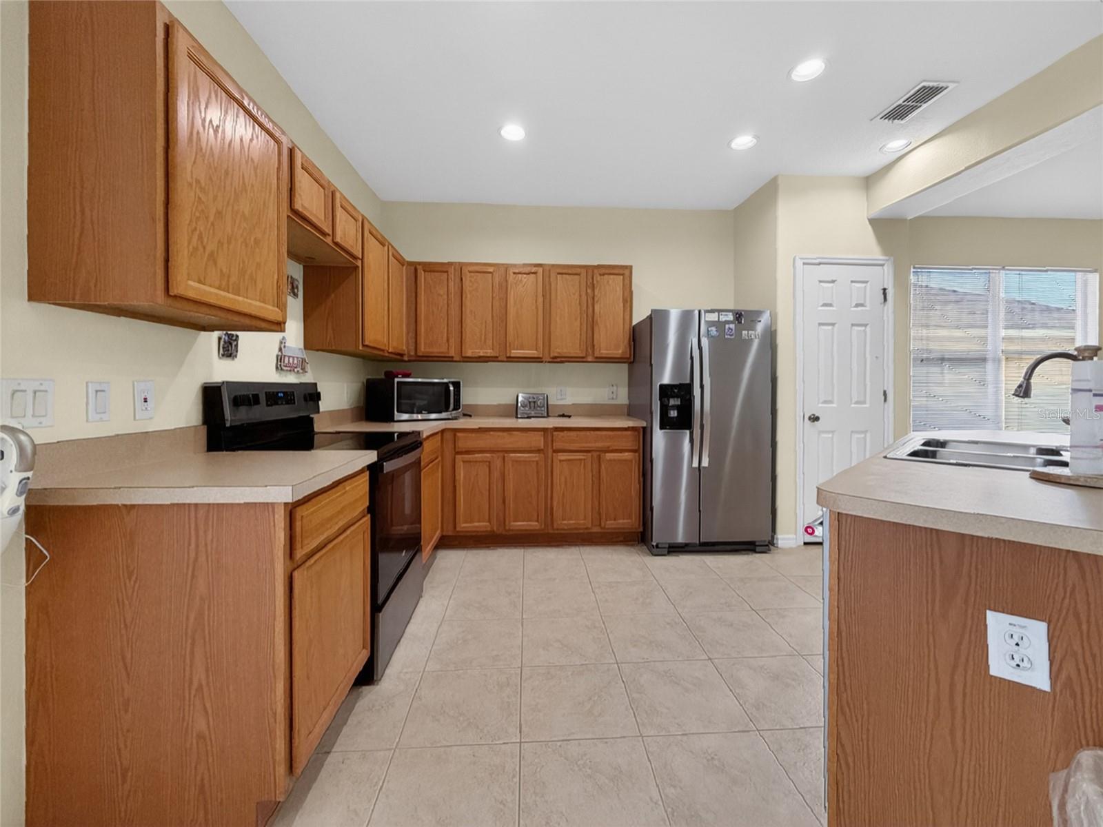 25143 Chipshot, Sorrento, FL 32776